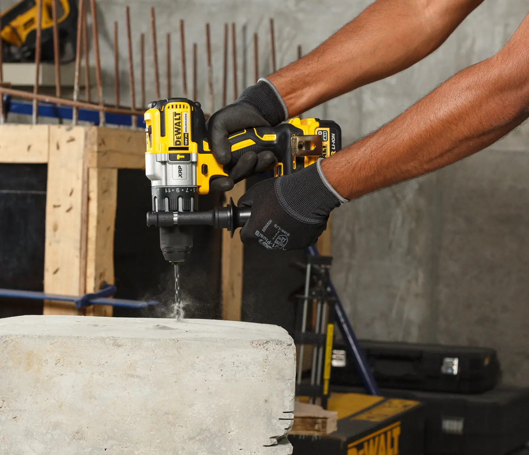 DEWALT® 18V XR® Martelo Sem Escovas Premium (Apenas Ferramenta)