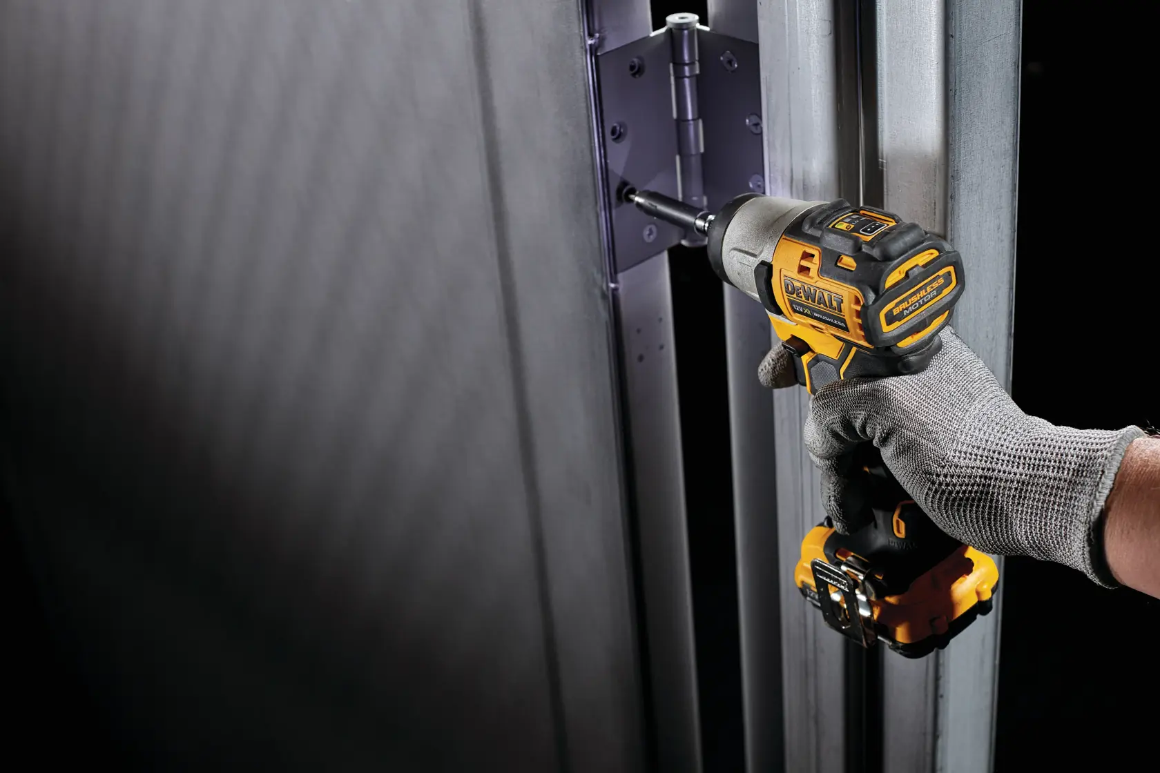 12V XR Brushless Sub-Compact Impact Driver - 2 X 2Ah