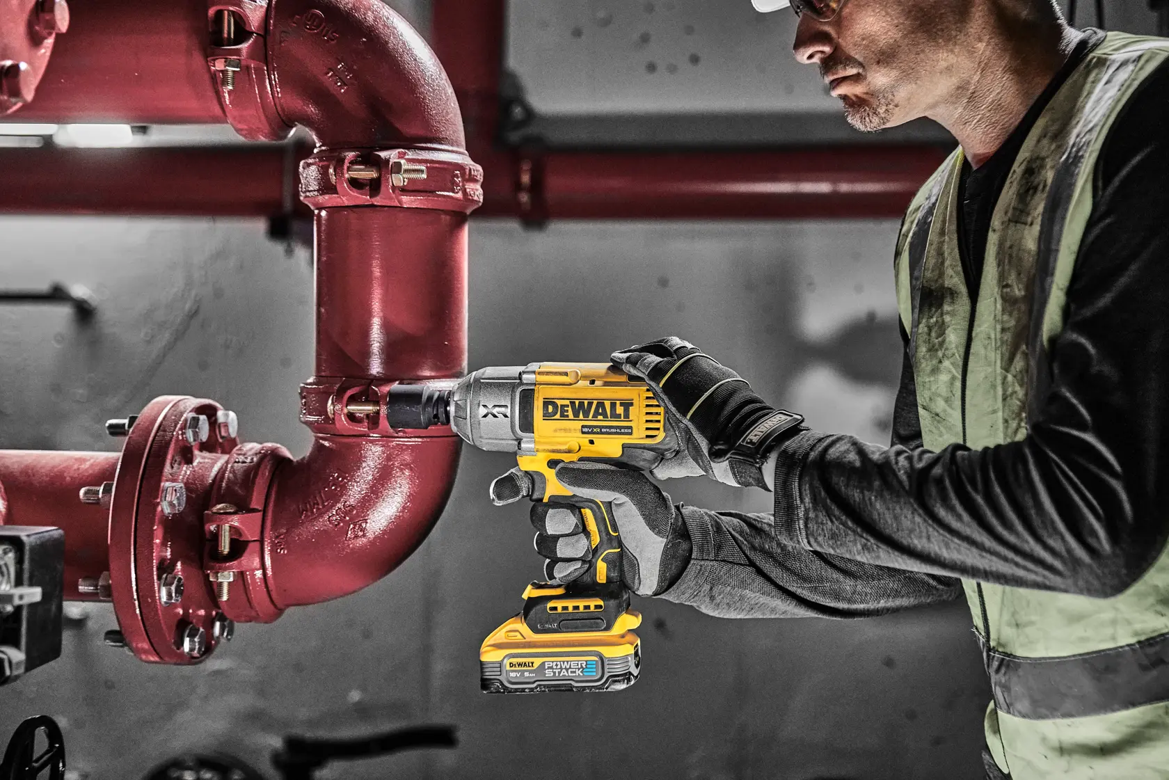 Chave Impacto sem escovas XR 18V POWERSTACK Li-Ion 5Ah 1/2" Alto Par com anel de retenção