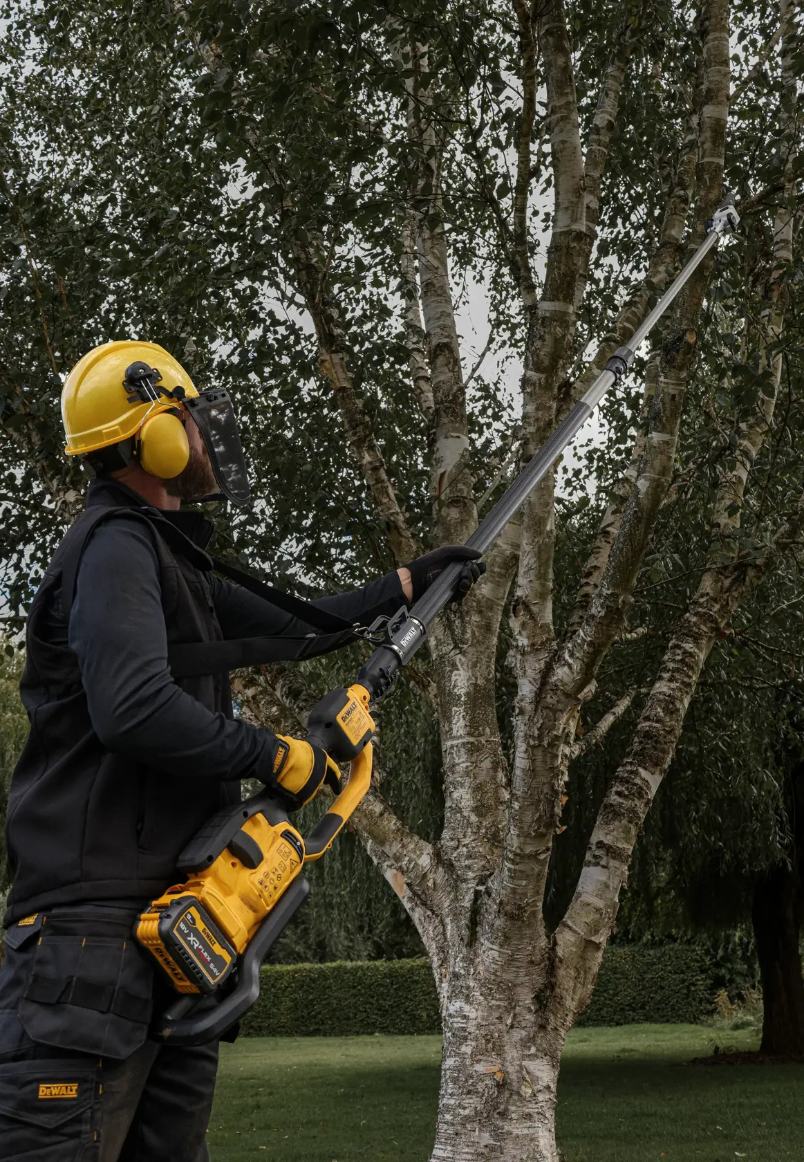 DEWALT® 54V XR® FLEXVOLT® Split Boom com acessório para aparador de cordas - 1 x 9Ah