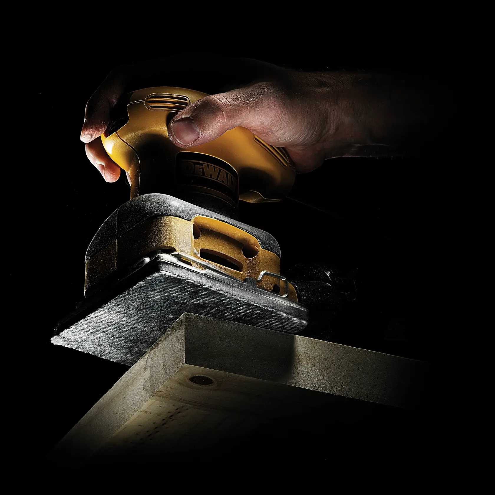 DEWALT® EXTREME 1/4 Folha 115mm x 115mm 120G MESH Lixa (5 Pk)