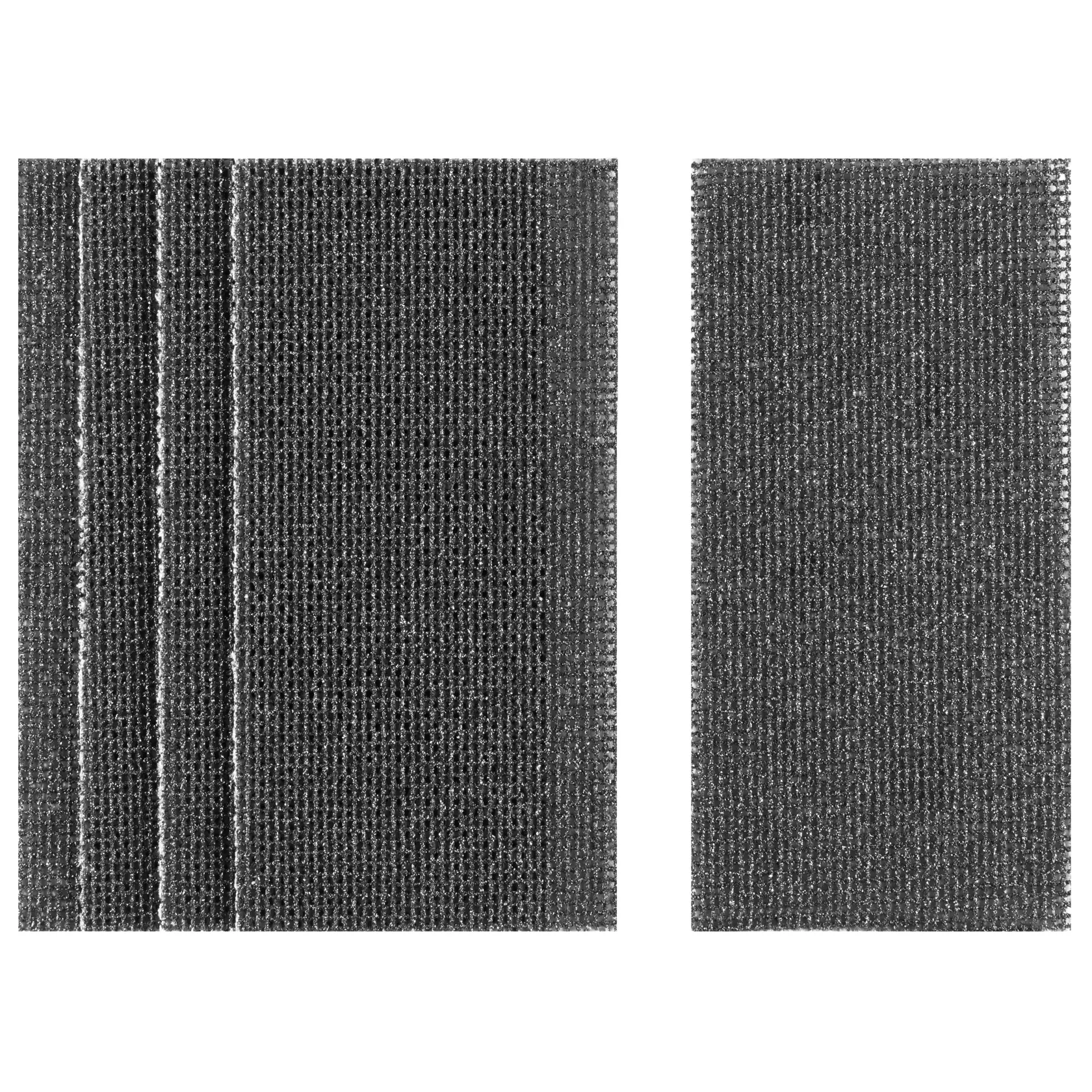 Dos hojas de lija DEWALT rectangulares con superficie texturizada, colocadas lado a lado sobre fondo blanco.