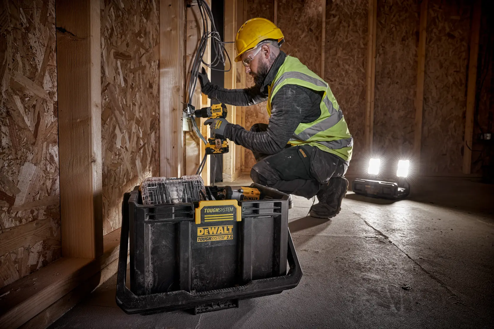 Caixa com luz TOUGHSYSTEM 2.0