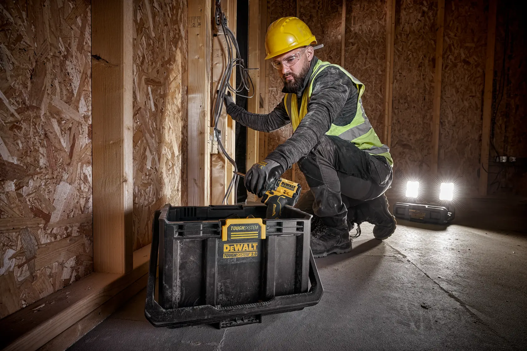 Caixa com luz TOUGHSYSTEM 2.0